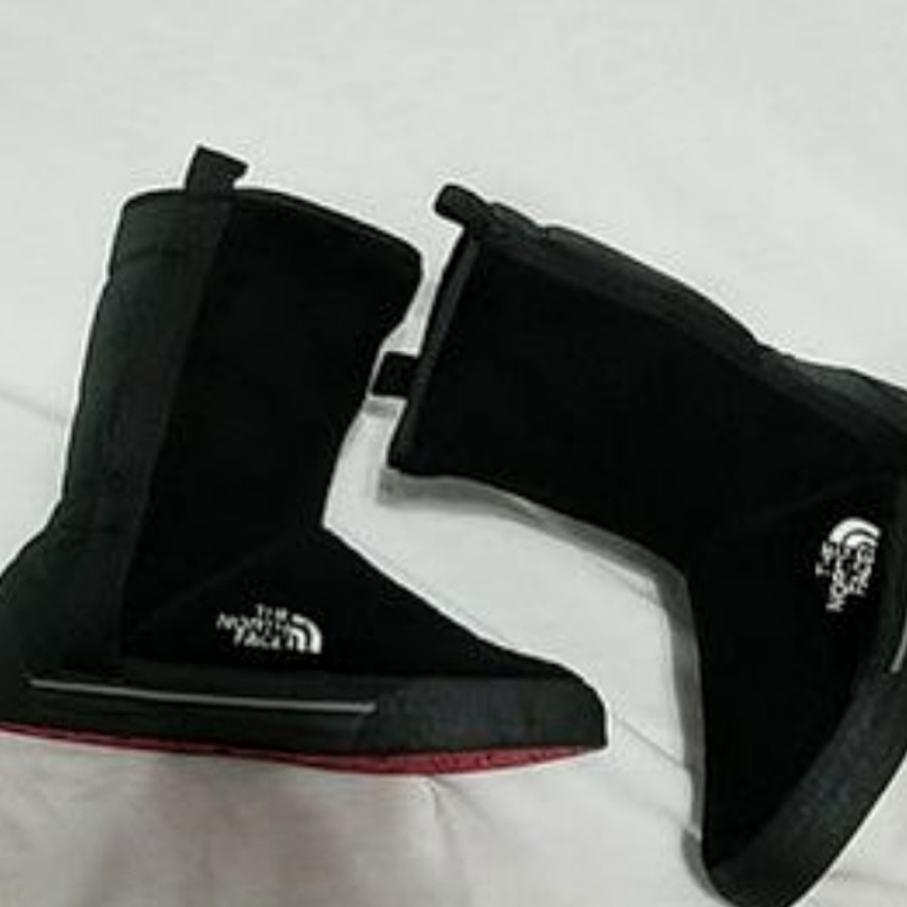 Women's North Face boots